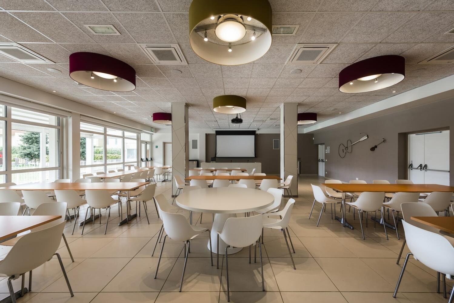 Eliopoli Beach Hostel & Restaurant