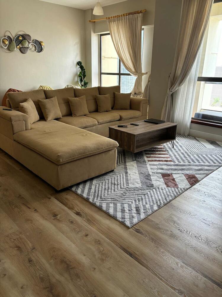 Urban Panda Beach Hostel Jbr