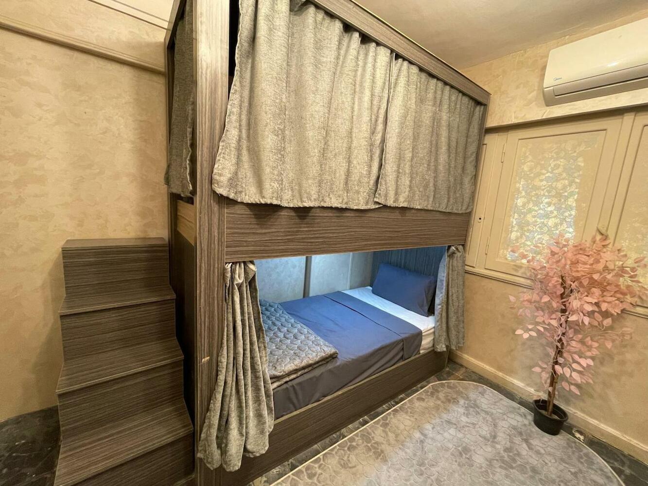 Sunset Hostel, Cairo
