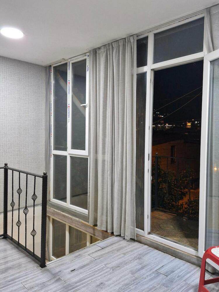 BLOSSOM Hostel, Tbilisi