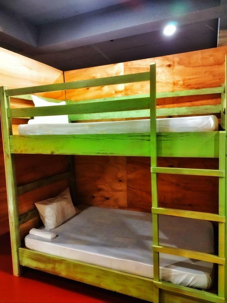 Penthouse Hostel, Mirissa