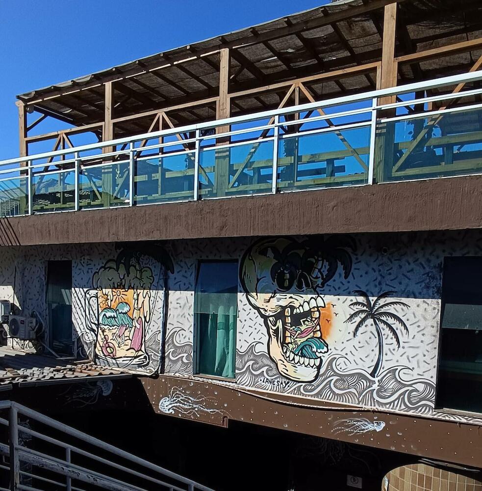 Curvao Surf House, Guarujá