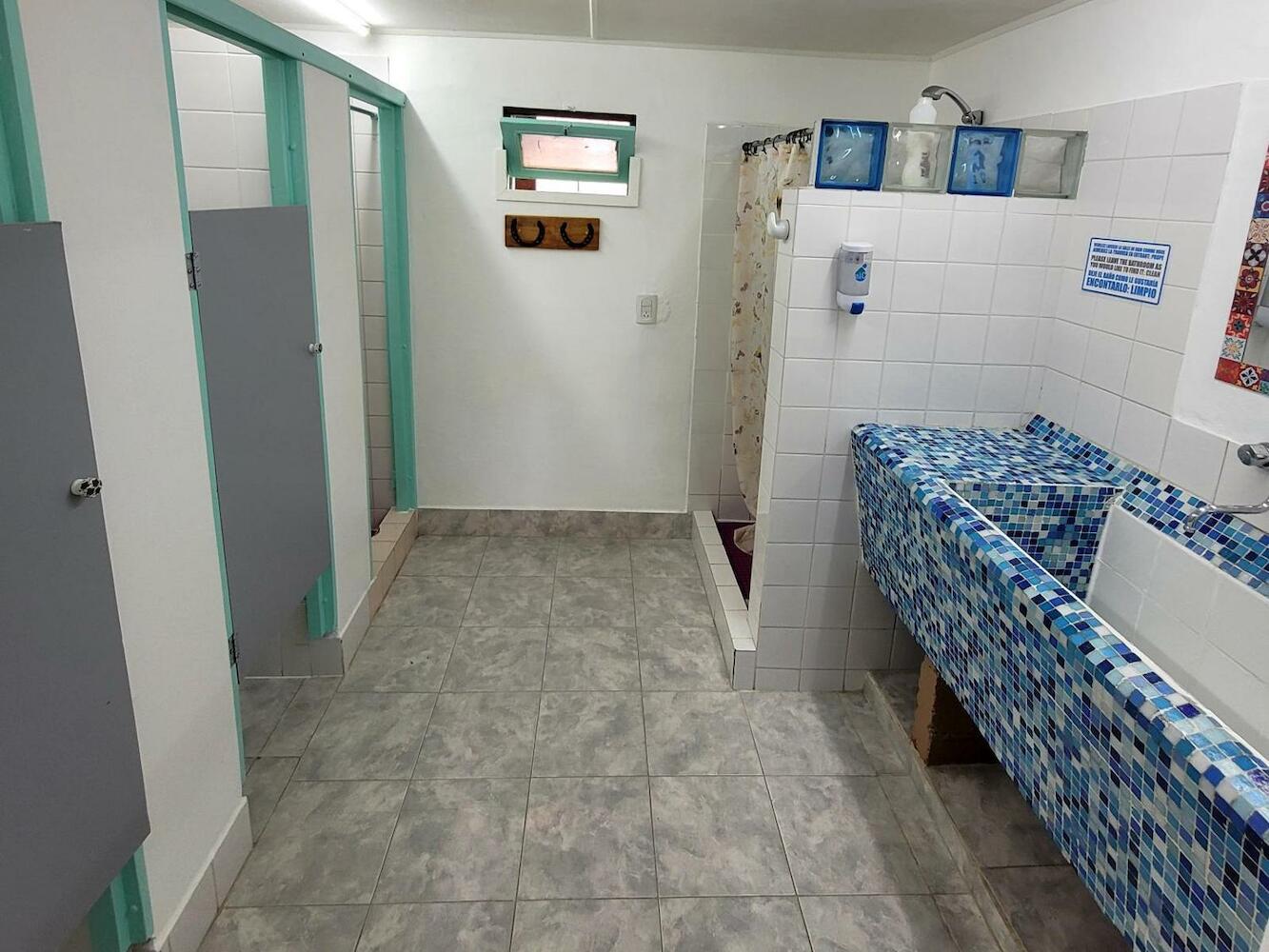 Lago Argentino Hostel