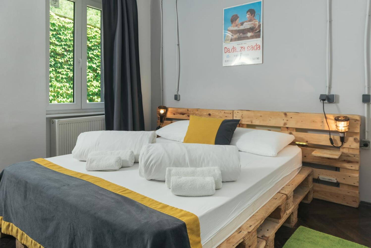 Stay Swanky Hostel