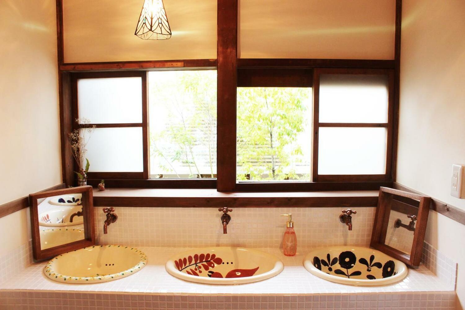 Guest House Roku