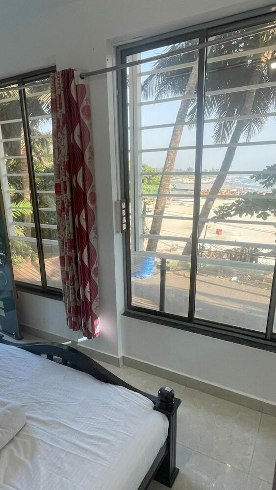 THIS IS IT - Beach Hostel, Goa