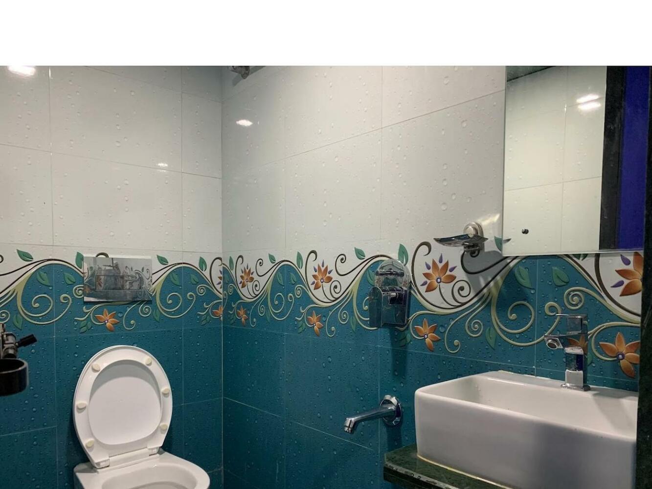 Neenava Dormitory Asalpha, Mumbai