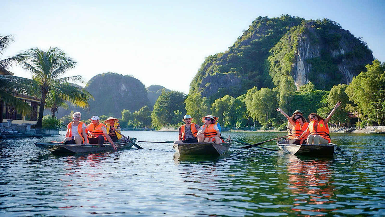 Rita Hostel, Hạ Long City