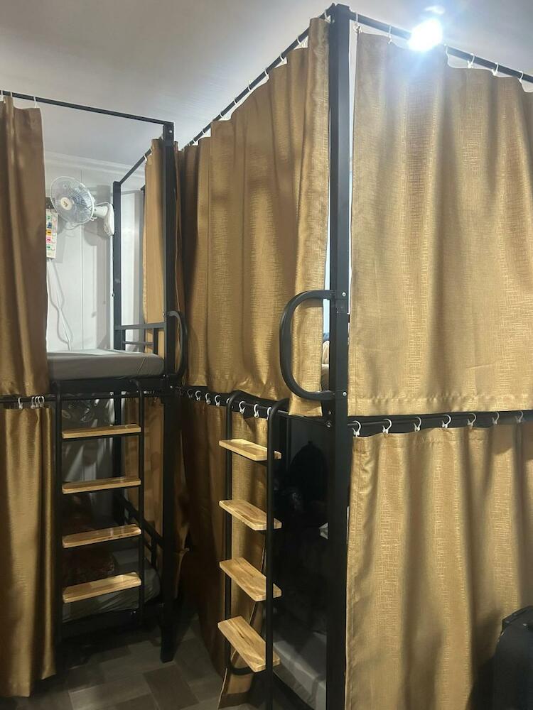 Hostel 71 Hàng Đào - Gia Ngư