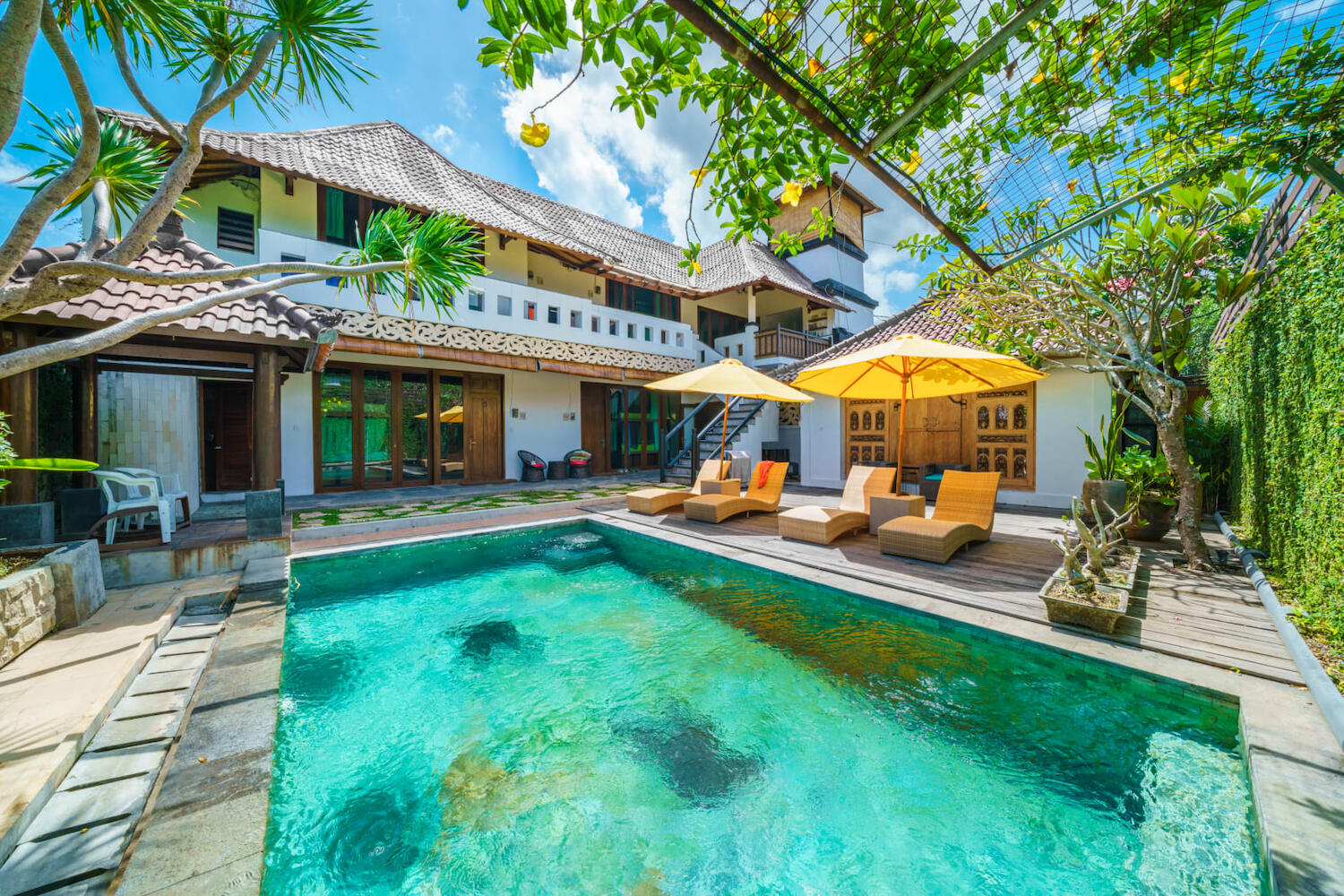 Black Pearl Hostel