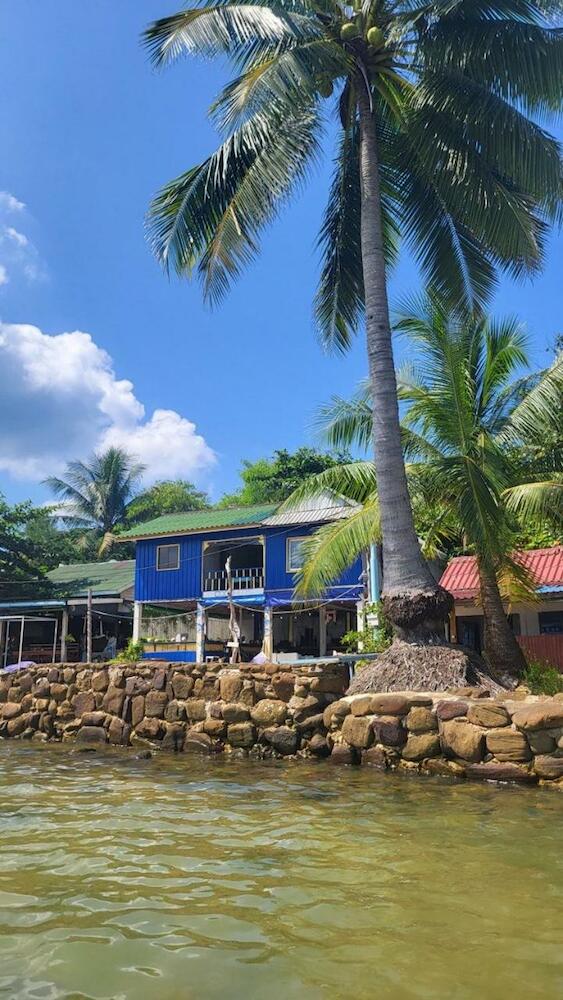 CocoHuts, Koh Rong Sanloem