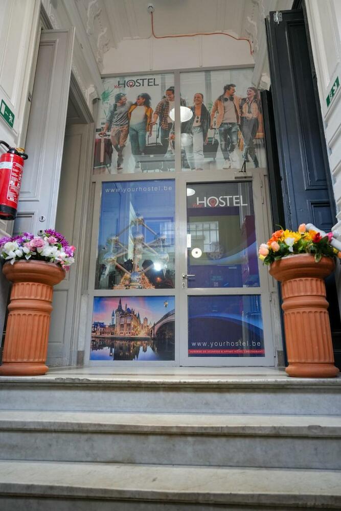 Your Hostel (midi Station), Brussels