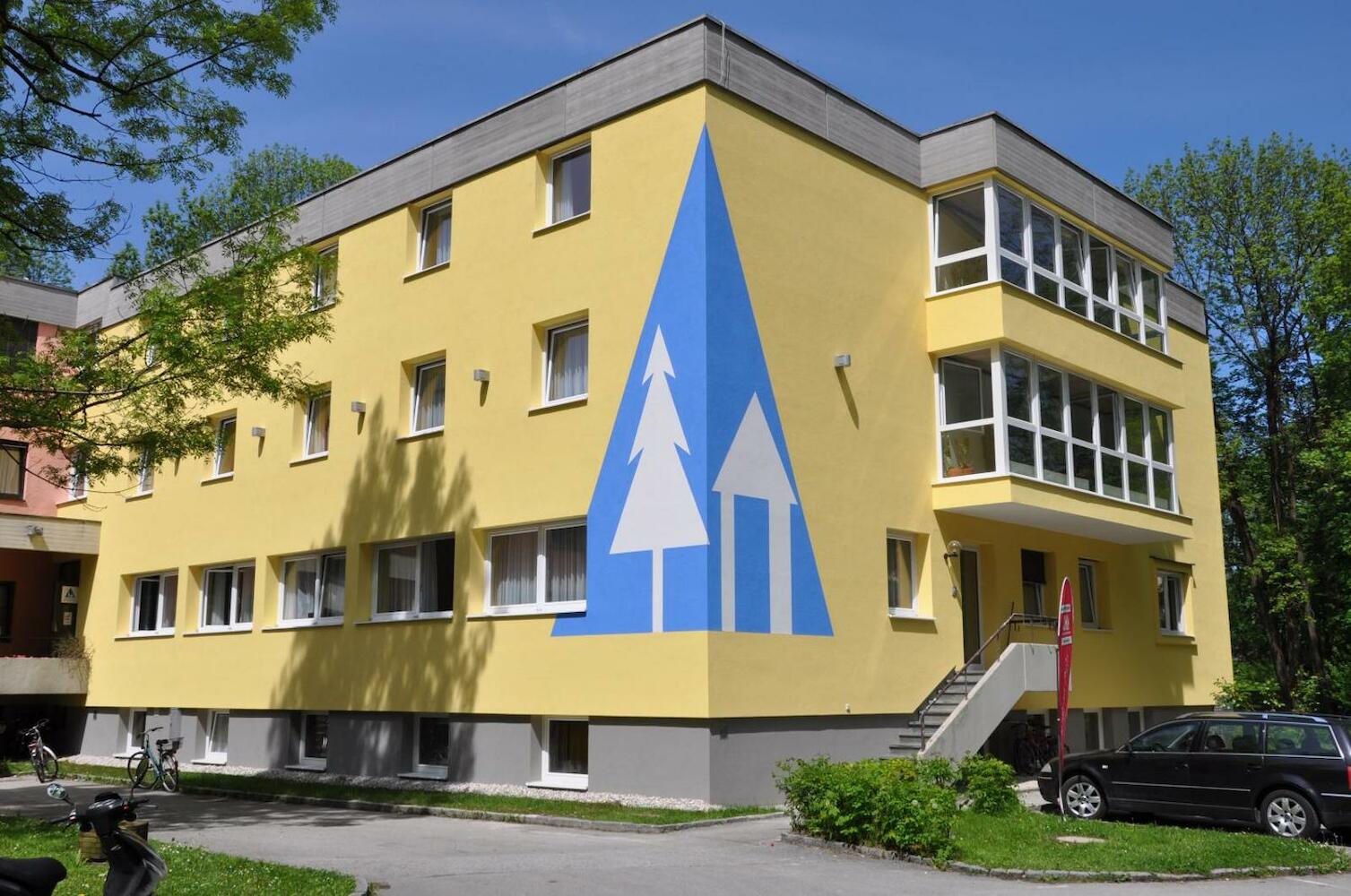 Hostel Salzburg - Eduard Heinrich Haus