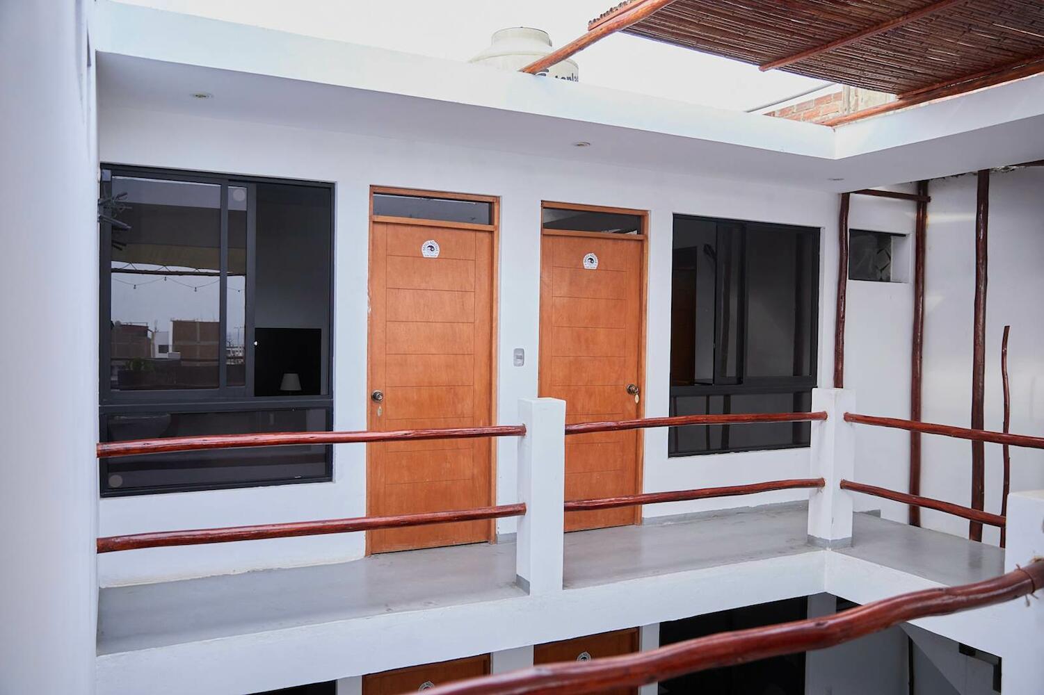 Bravo Hostels: Surf House, Lima