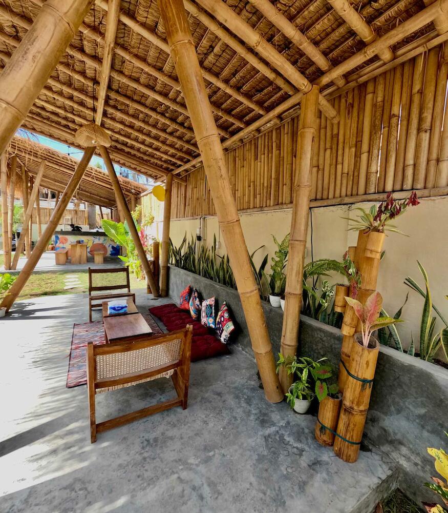 Tiga Spies Hostel, Kuta Lombok