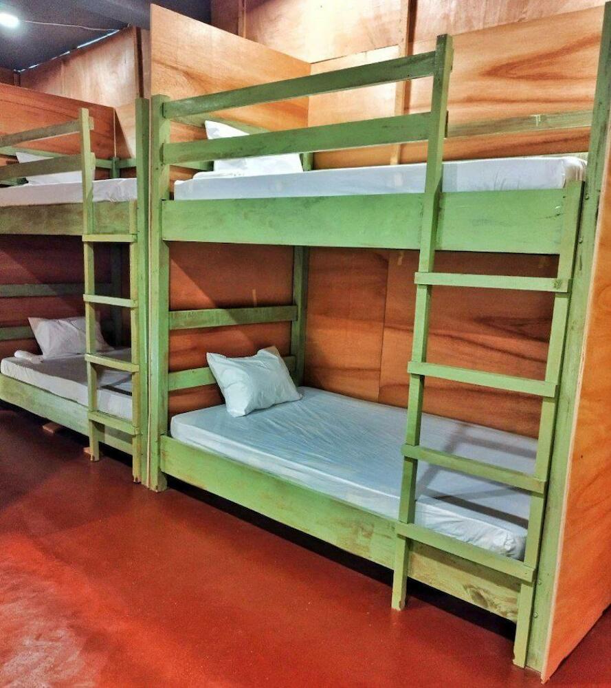 Penthouse Hostel, Mirissa