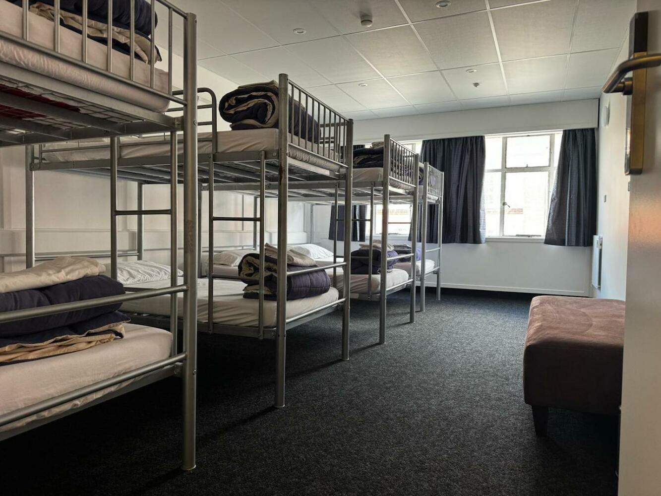 Hotel Waterloo & Backpackers