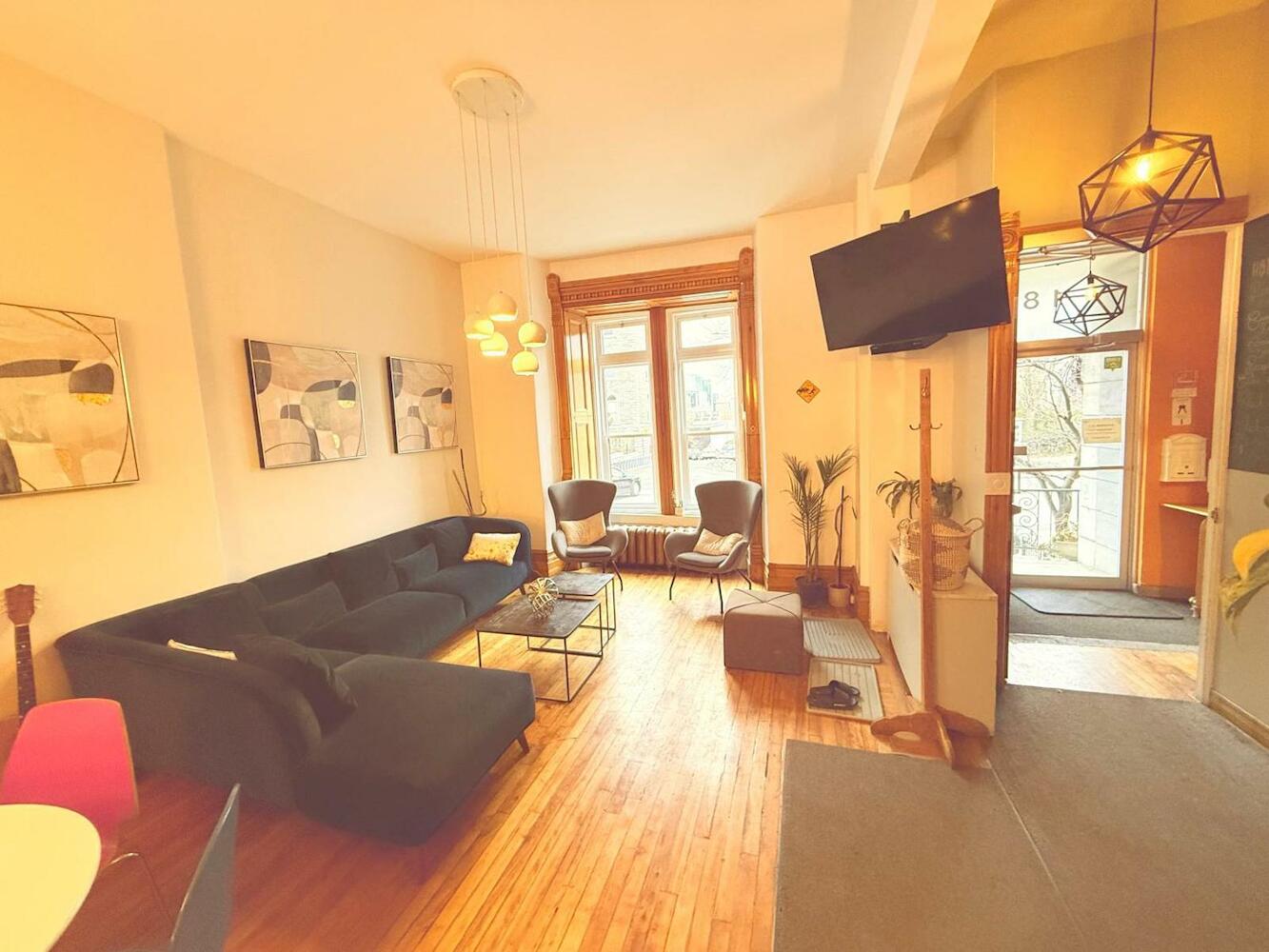 Auberge du Plateau-Mont-Royal, Montreal