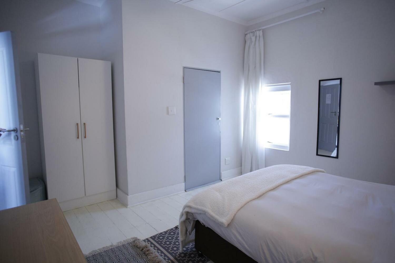 MOY Guesthouse & Backpackers