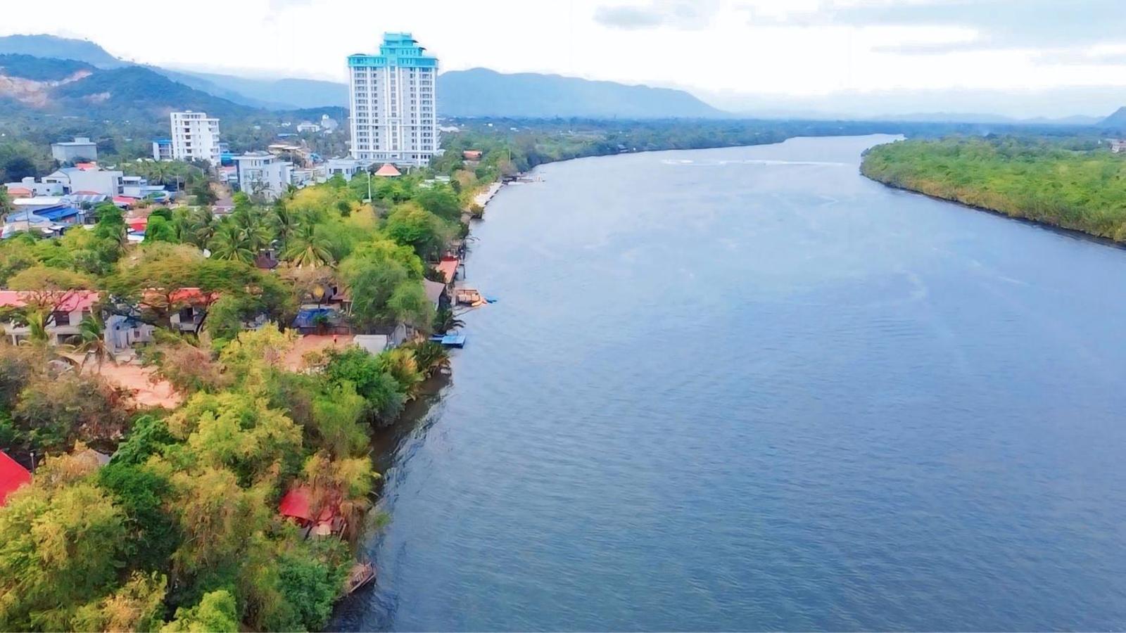 Kampot River Nest, Kampot Kampot River Nest, Kampot