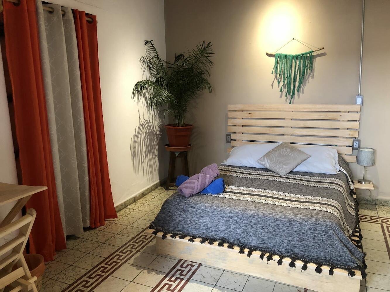 Hostal Casa Gaia