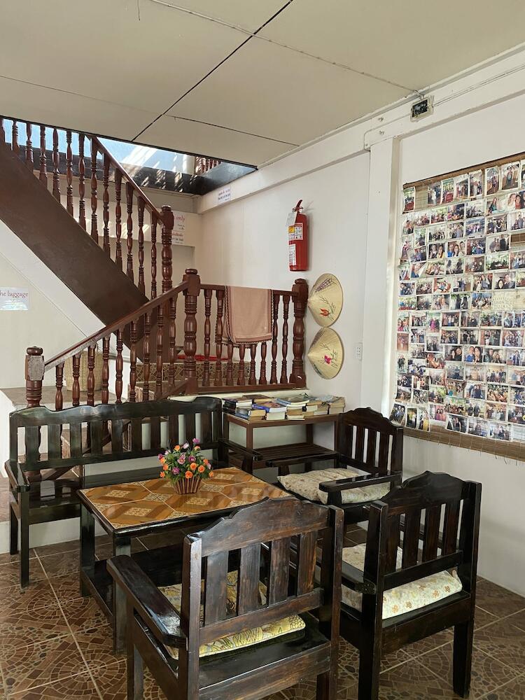 Topp Stay Hostel, Pai