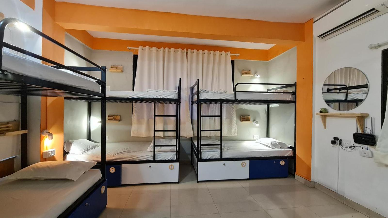 HOSHTEL99 - PRIME - Stay, Cowork & Connect