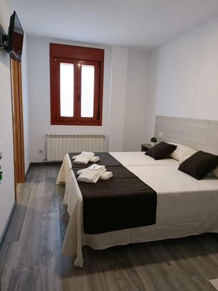 Albergue Miraiso, Arzúa