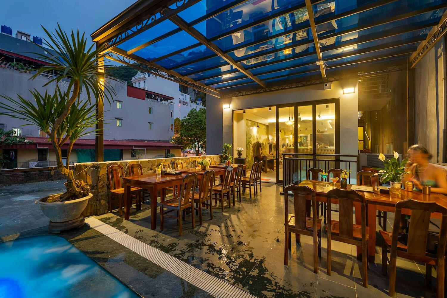 The Oversleep Catba Hostel & Pool Bar