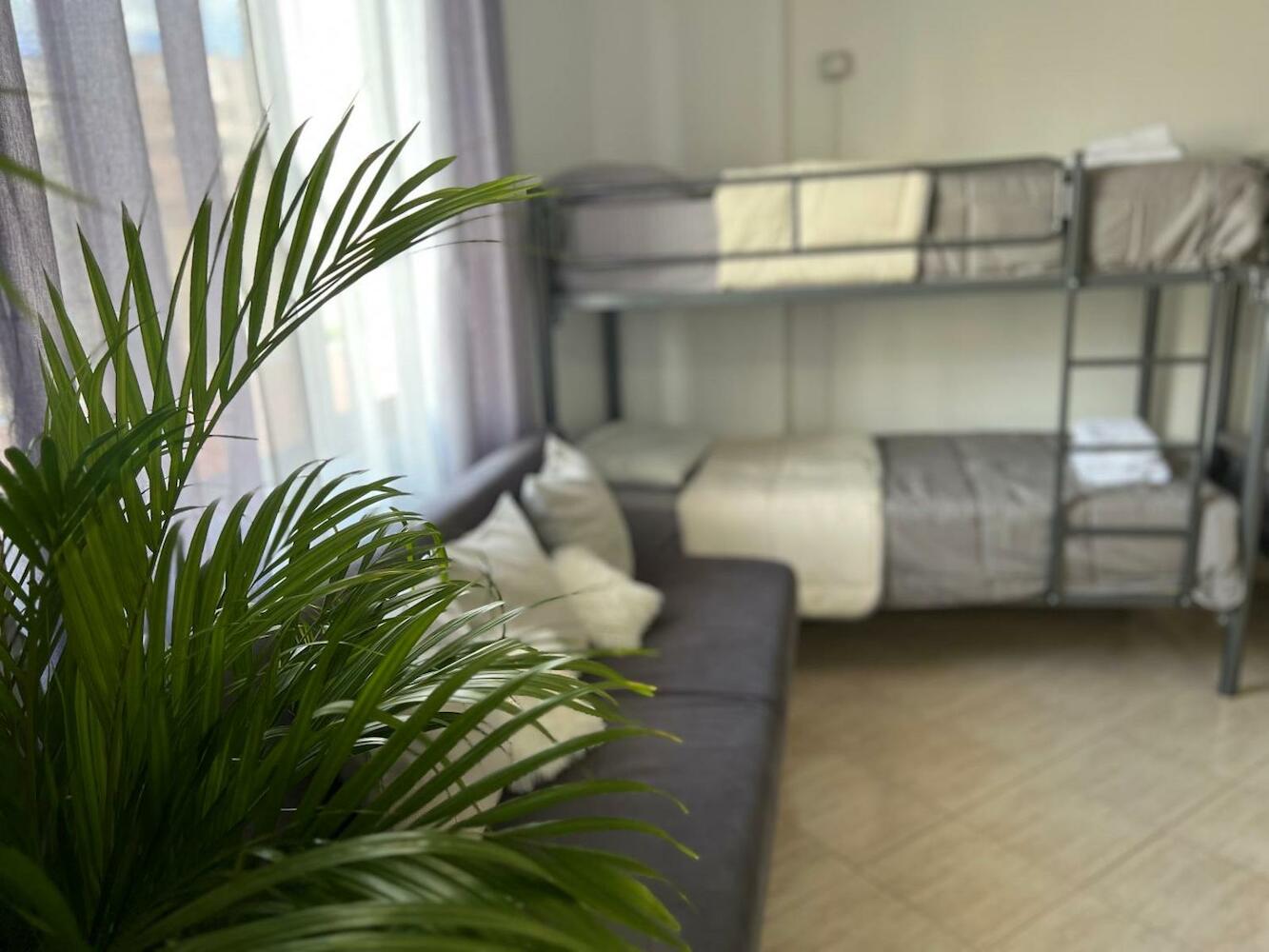 Hostel By Fenix