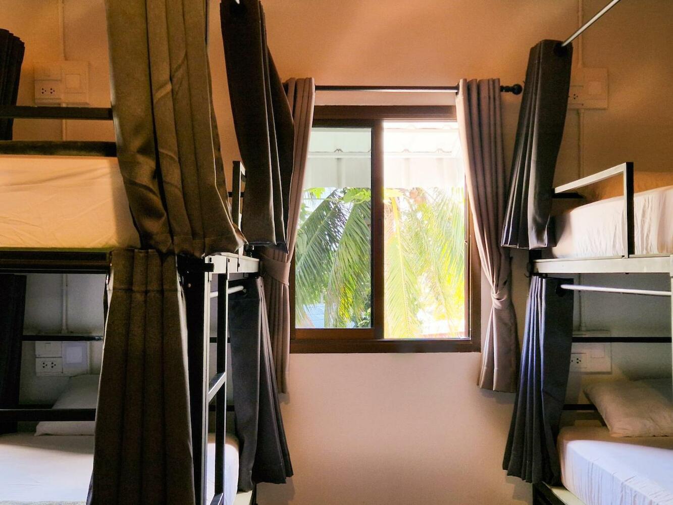 Closca Hostel, Koh Tao