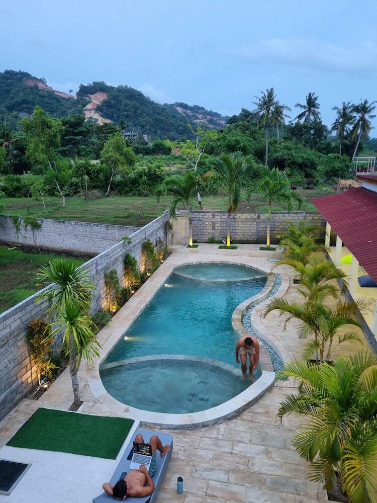 Jancoox Hostel