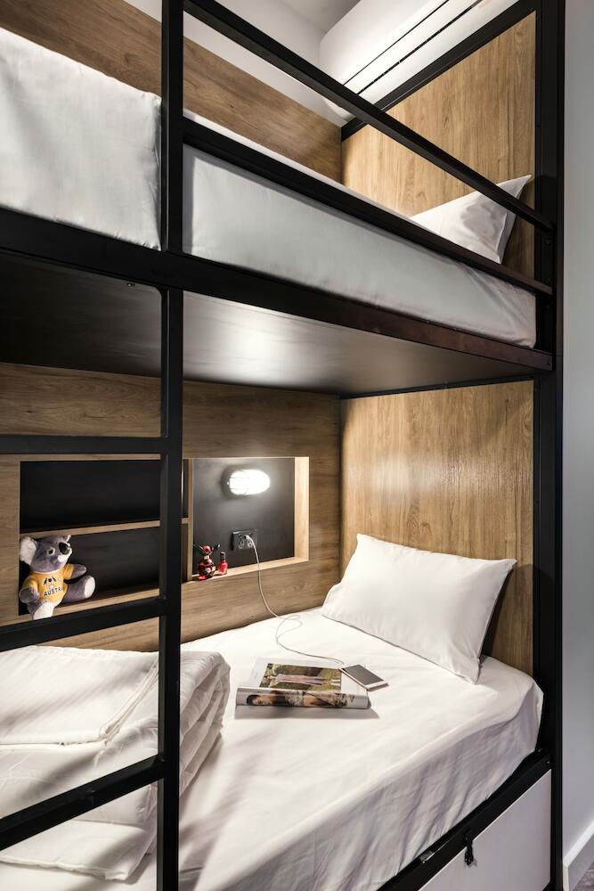 Hostel G, Perth