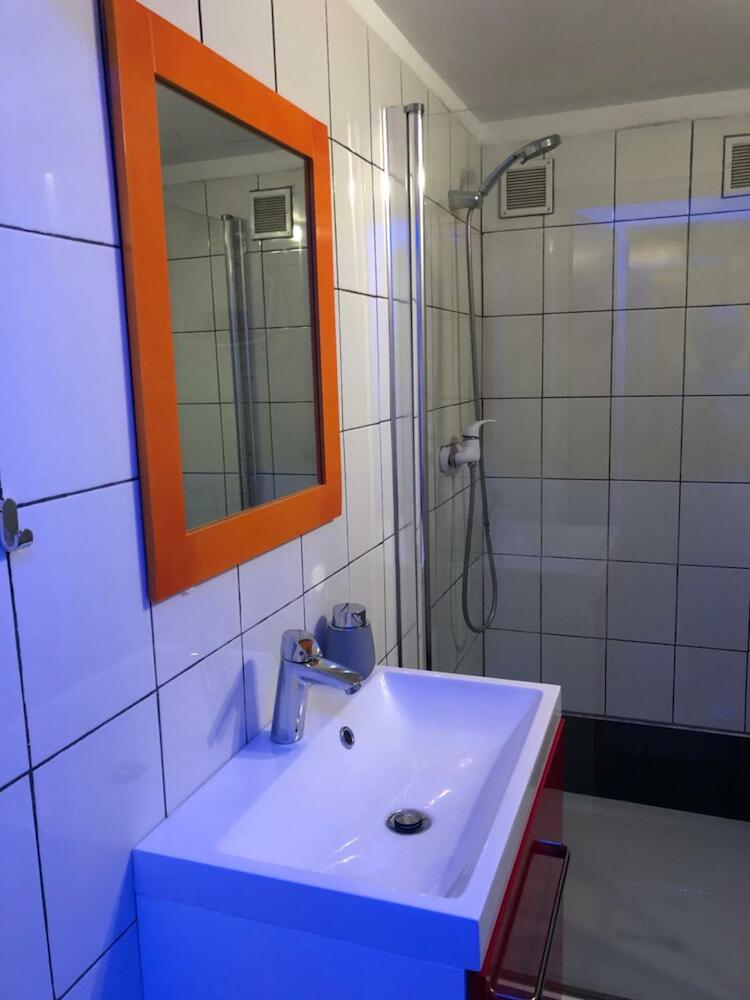 Tanie Pokoje Blisko Lotniska, Poznań