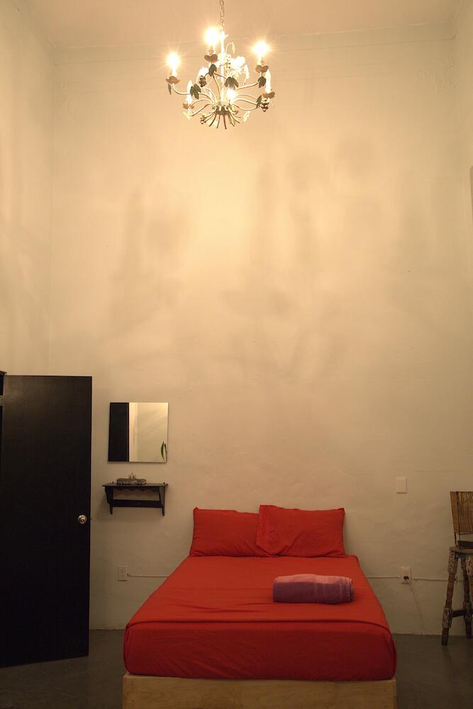 El Pinche Hostal, Guadalajara