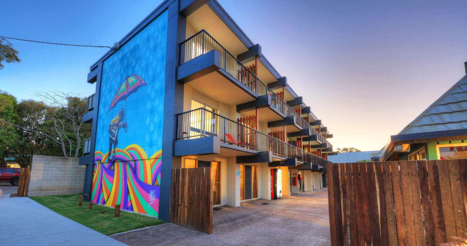 Dingo's Backpackers Resort at Rainbow Beach in Rainbow Beach Prices