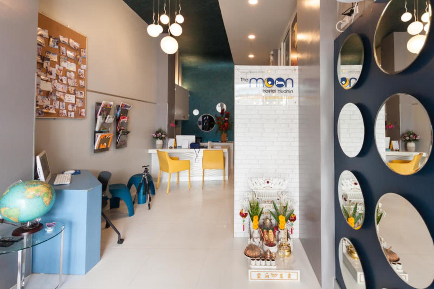 The Moon Hostel Huahin
