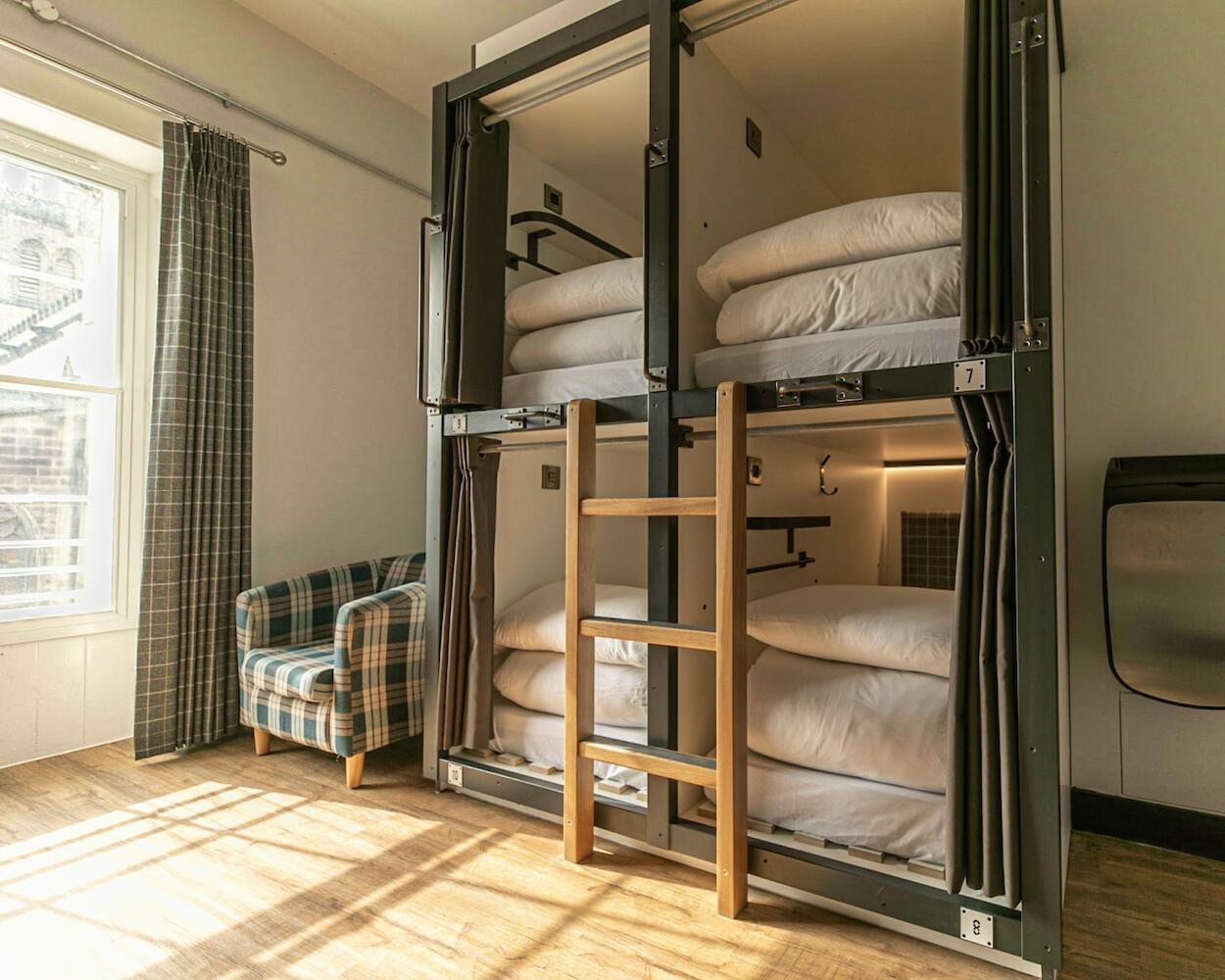 CoDE Pod Hostels - THE CoURT