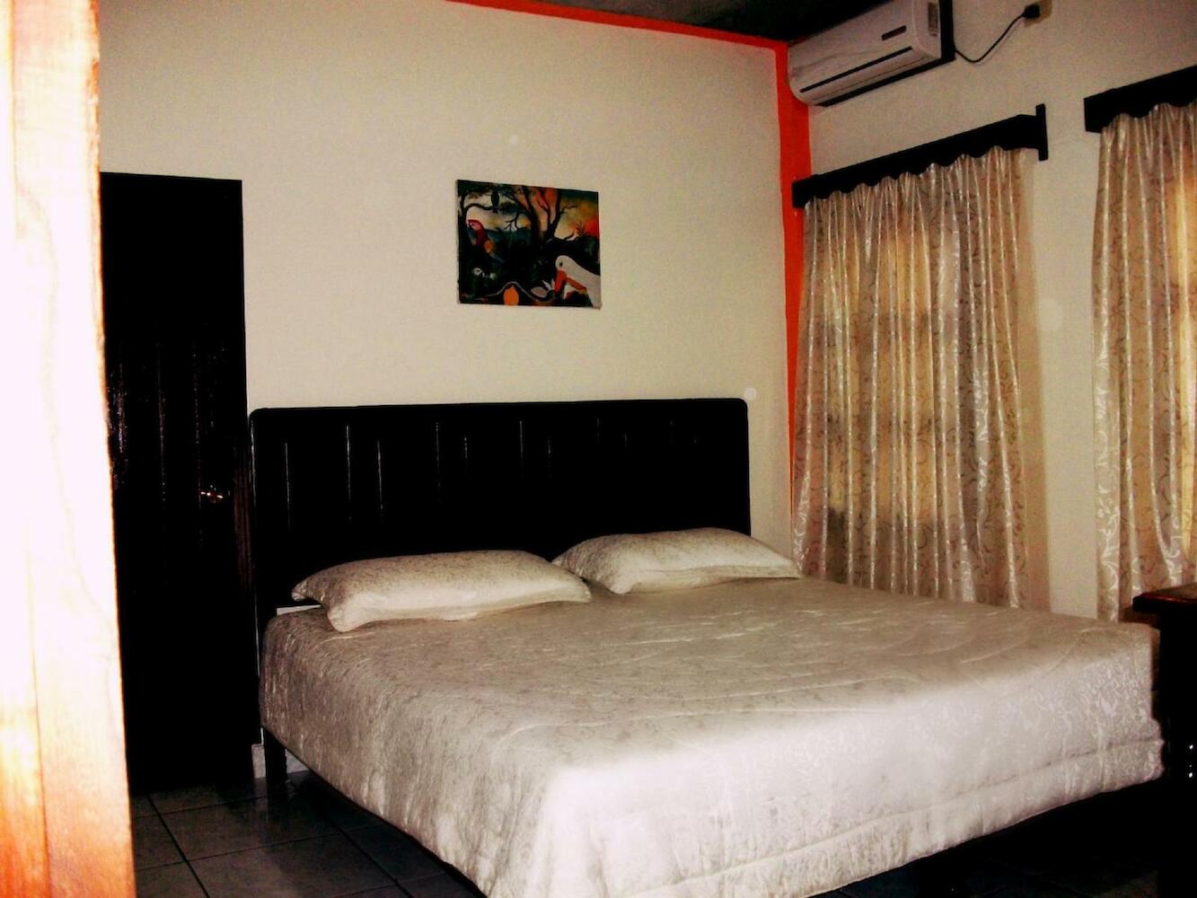 Hotel & Hostal Yaxkin Copan, Copán Ruinas