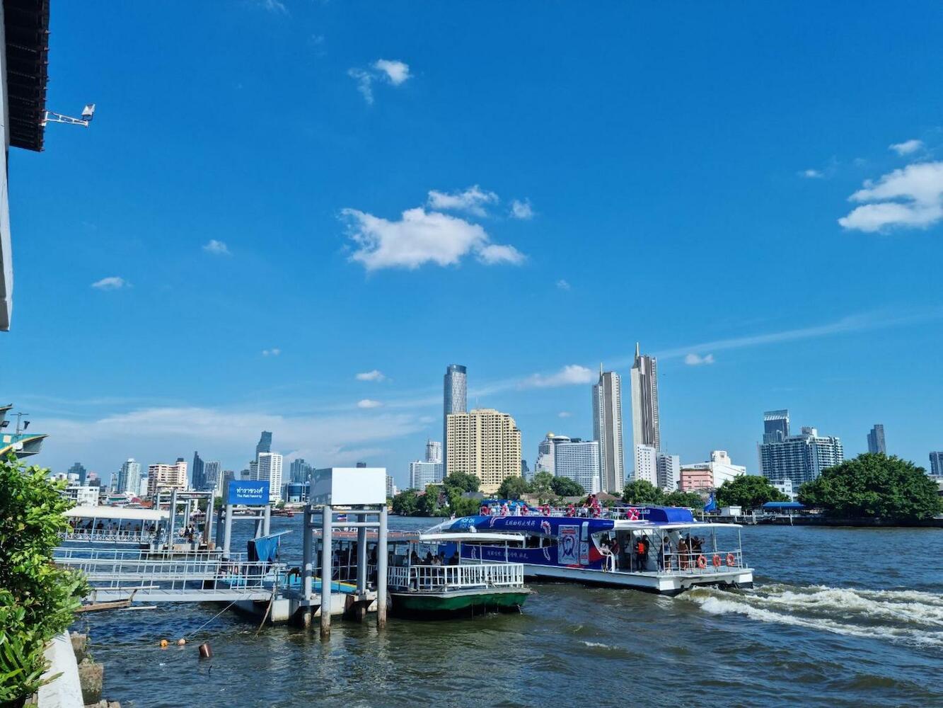 Pier 808, Bangkok