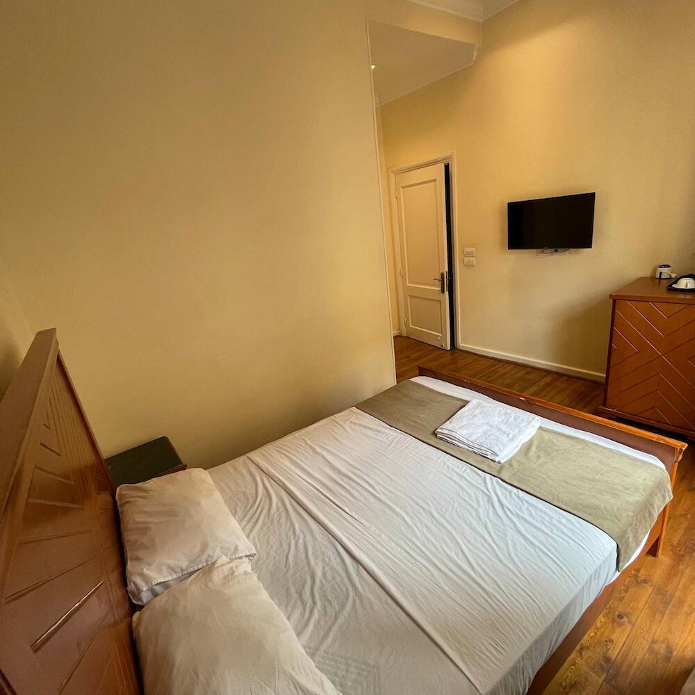 Cairo house Hostel & Terrace