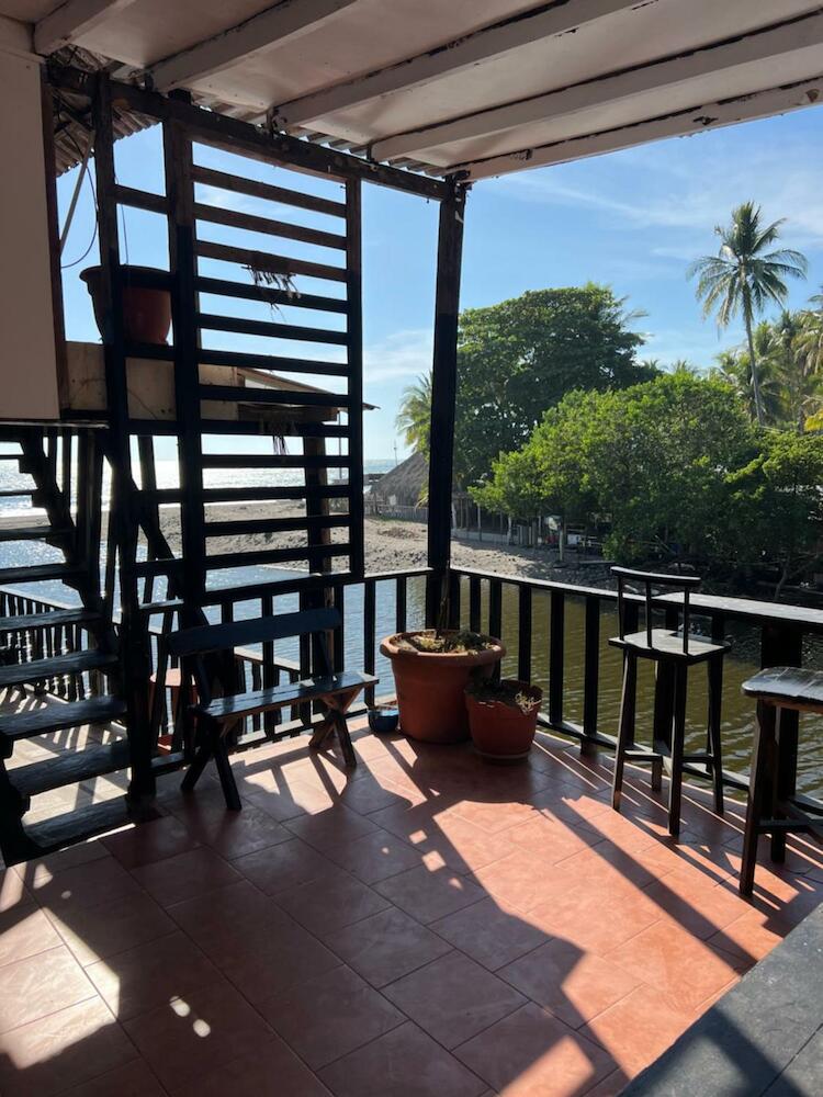Karma Muse Hotel, La Libertad