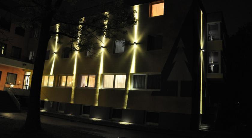 Hostel Salzburg - Eduard Heinrich Haus