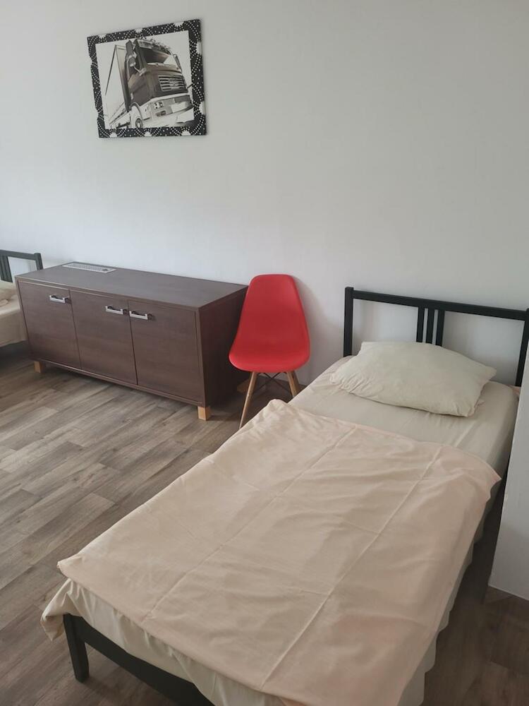 Hostel J17, Katowice