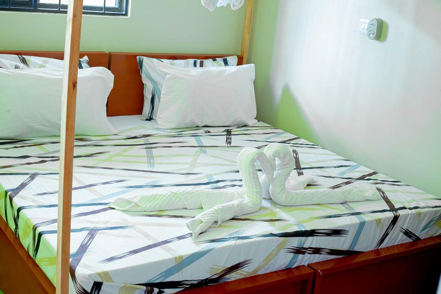 L&j Modern Backpackers Bnb, Dar es Salaam
