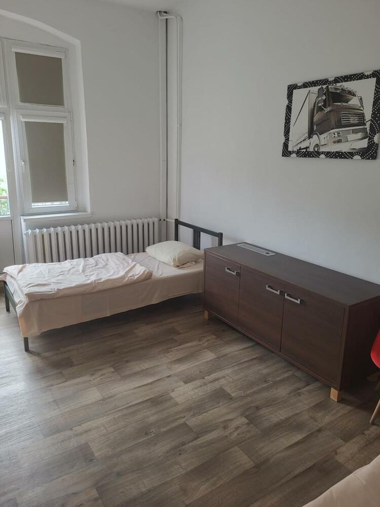 Hostel J17, Katowice