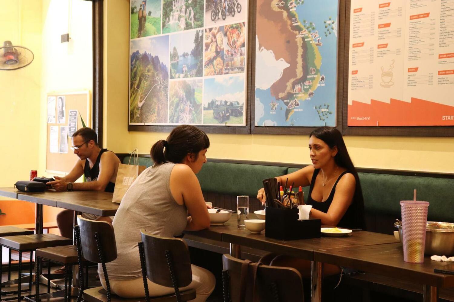 Rebel Rooster Hostel, Hanoi