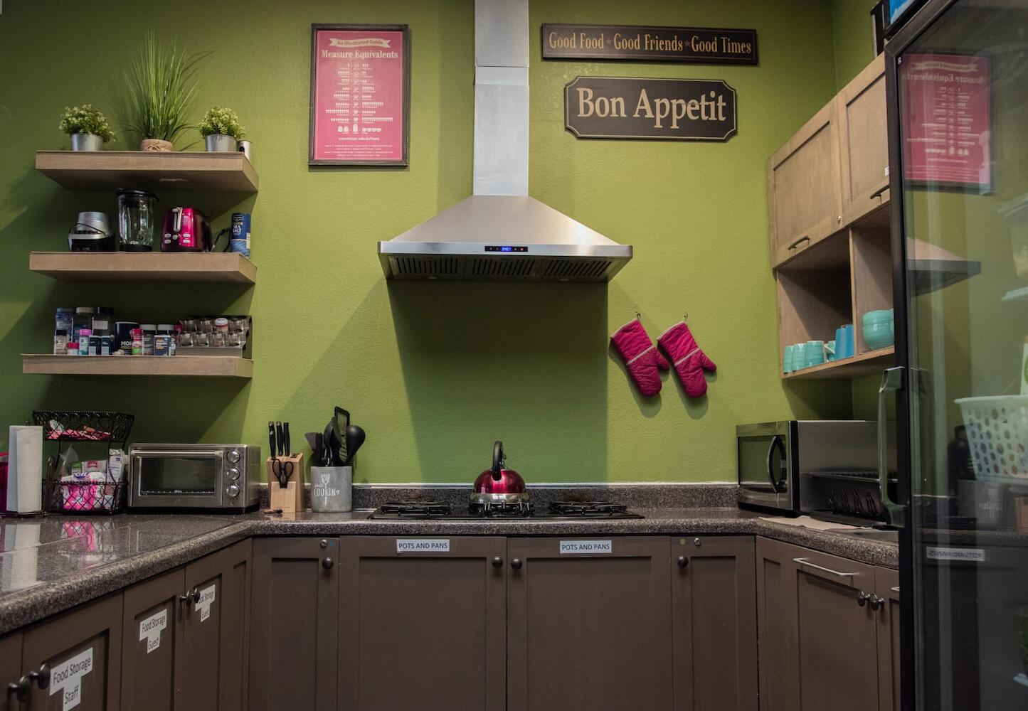 California Dreams Hostel