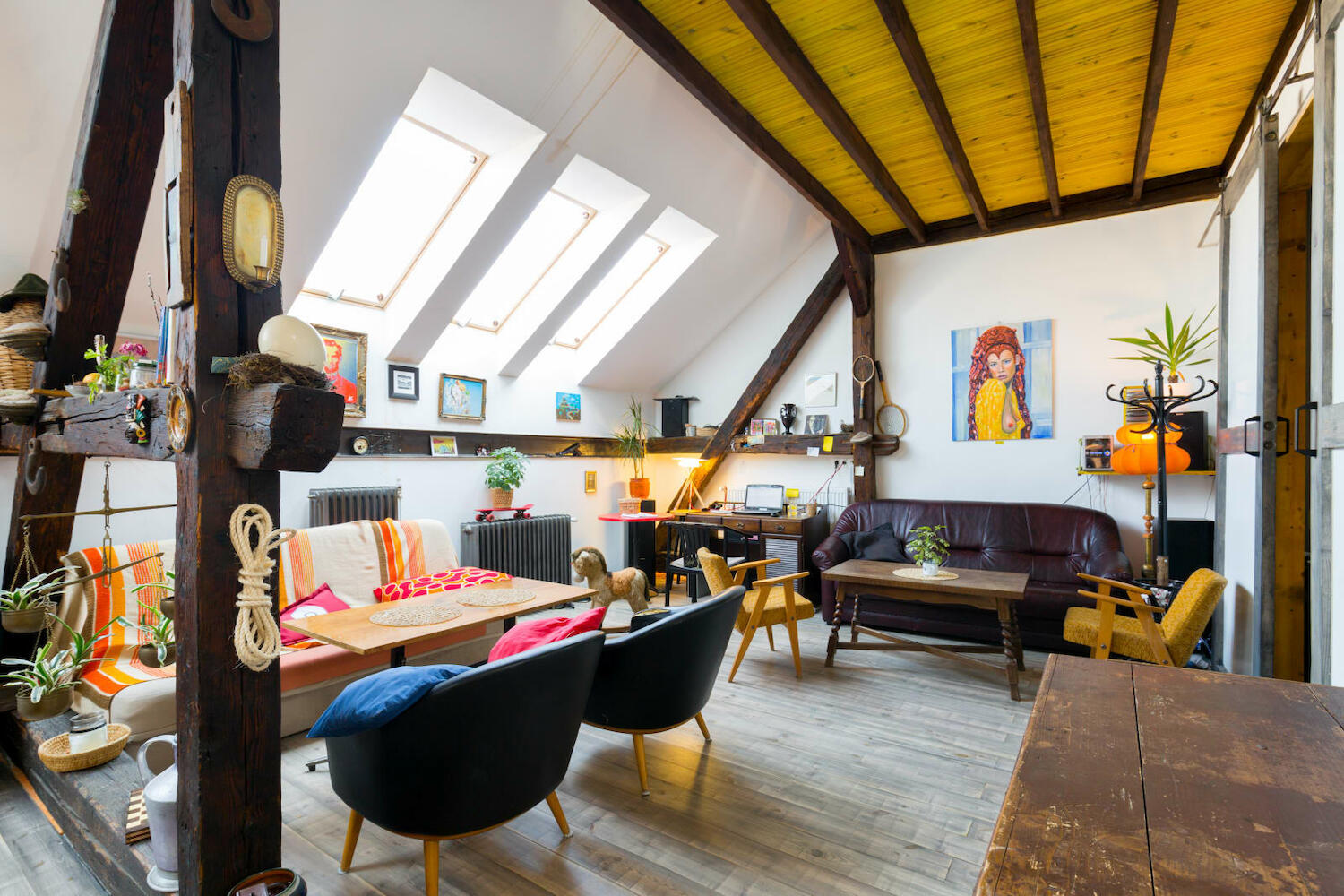 Das Nest, Budapest