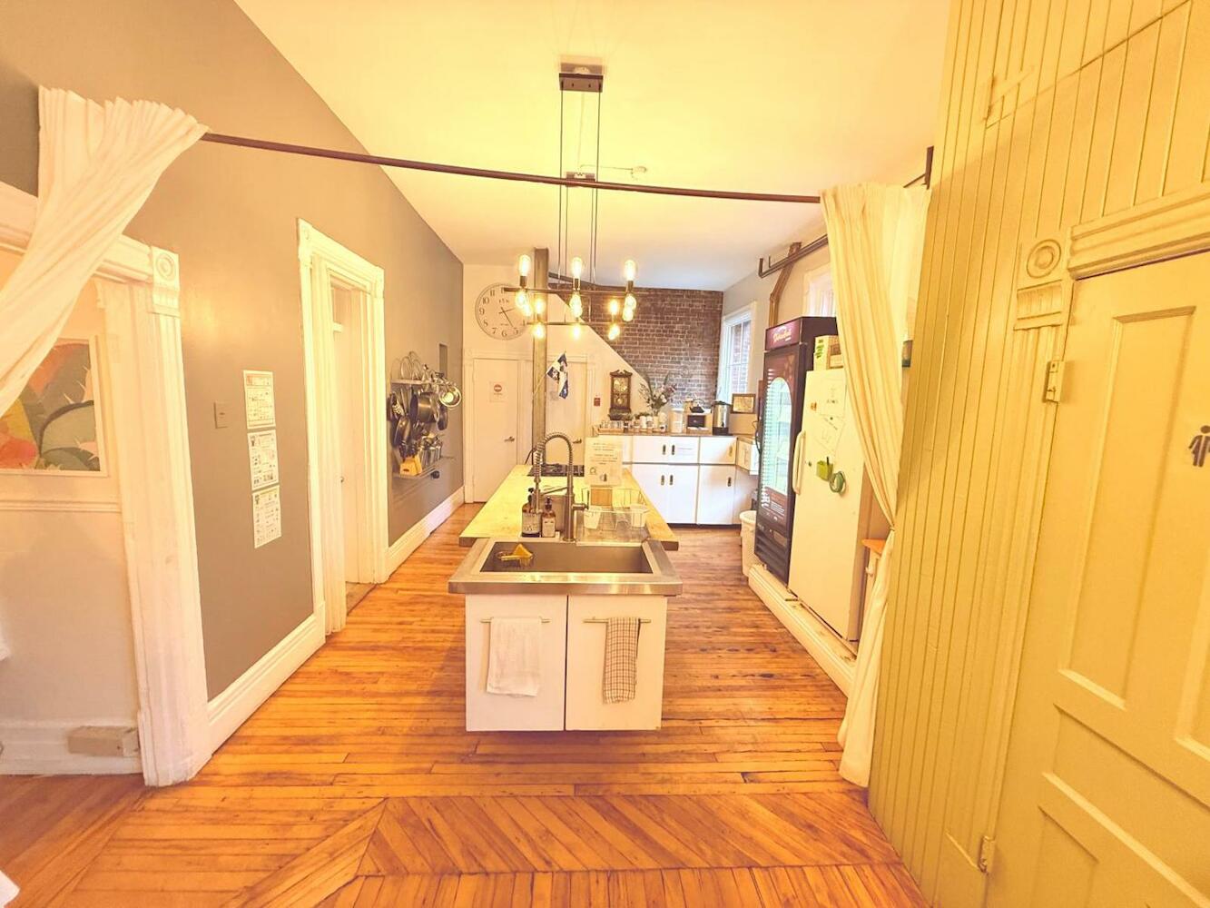 Auberge du Plateau-Mont-Royal, Montreal